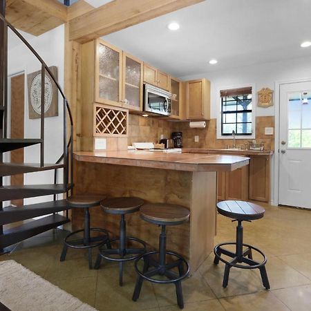 Dodo'S Cabin Villa Wimberley Exterior photo